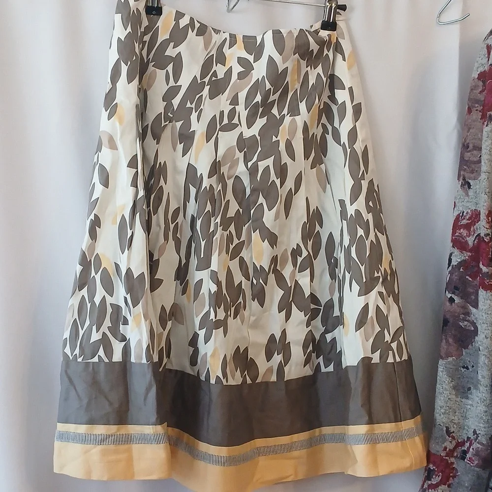 Flower Field A-line Floral-Print Midi Skirt" -  Sz 2 - Picture 9 of 9